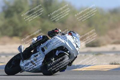 media/Nov-01-2025-CVMA (Sat) [[fc0f7531b8]]/Race 4-500-400-350 Supersport/